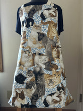 Load image into Gallery viewer, Cats - On Blanket; With Hibiscus and Lilies; With Yarn; Laurel Burch Jungle Songs and Fantastic Felines- Adult and Child Aprons