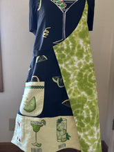 Load image into Gallery viewer, Happy Hour Cocktails; Grapes on the Vine - Adult Aprons