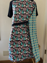 Load image into Gallery viewer, Precious Moments Christmas - Tiny Apron; Vintage Kitty Christmas; Deck the Halls; Cat Faces Wearing Christmas Hats - Adult