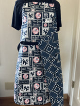 Load image into Gallery viewer, Baseball - NY Yankees adult aprons
