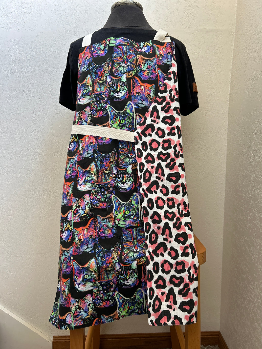 Psychedelic Cats in Bright Colors - Adult Apron